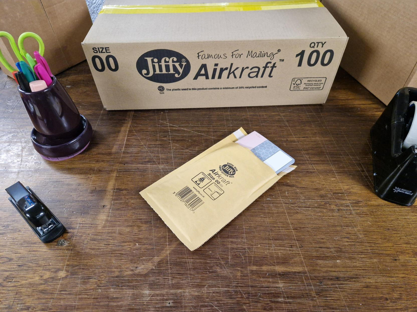 Box of Jiffy Airkraft JL00 - 145mm x 210mm (100 envelopes)