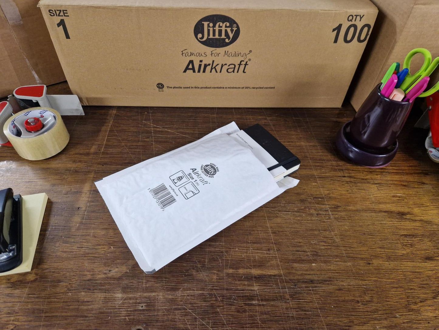Box of Jiffy Airkraft JL1 - 200mm x 260mm (100 envelopes)