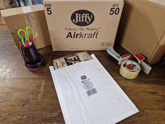 Box of Jiffy Airkraft JL5 - 290mm x 360mm (50 envelopes)