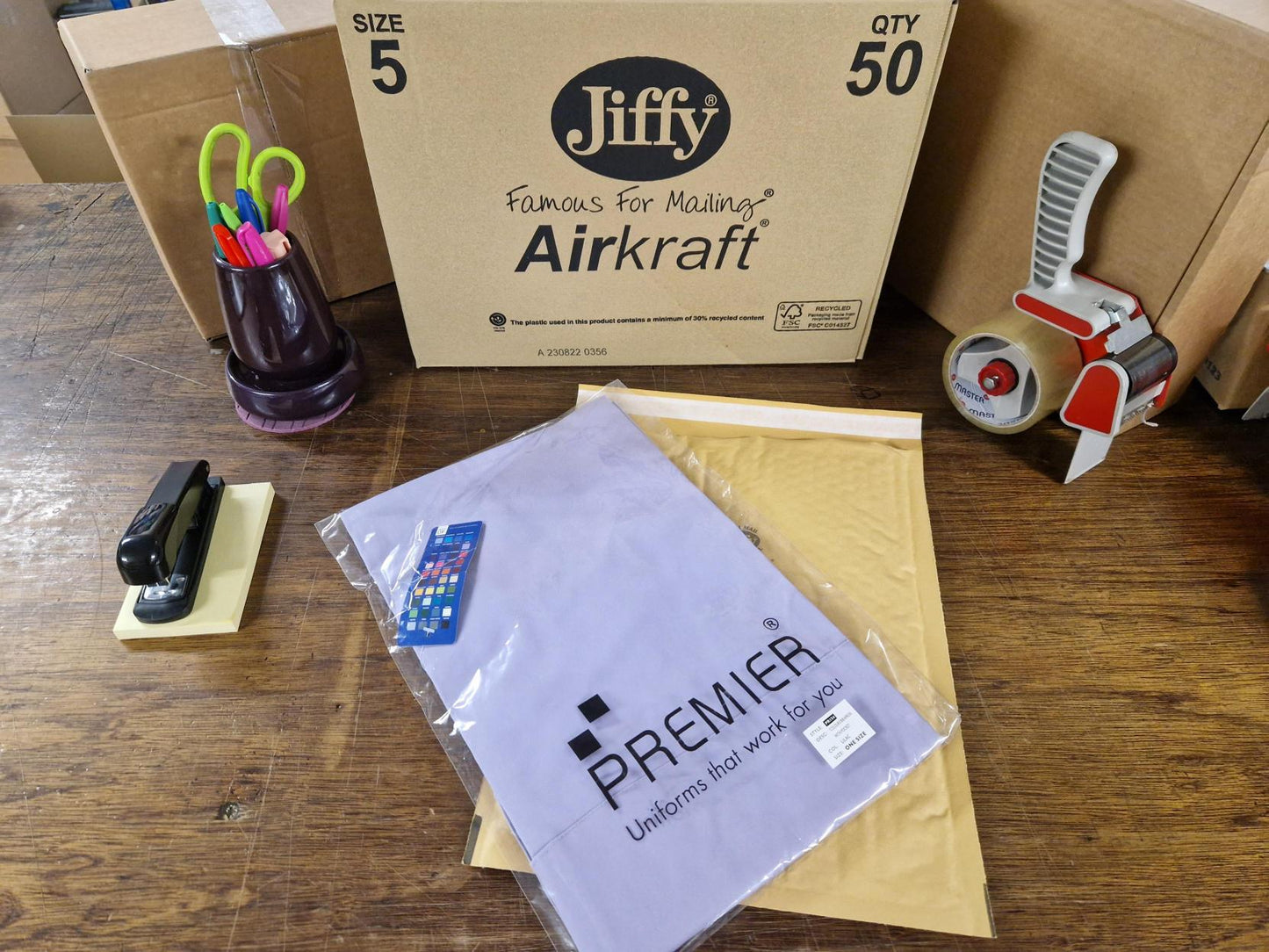 Box of Jiffy Airkraft JL5 - 290mm x 360mm (50 envelopes)