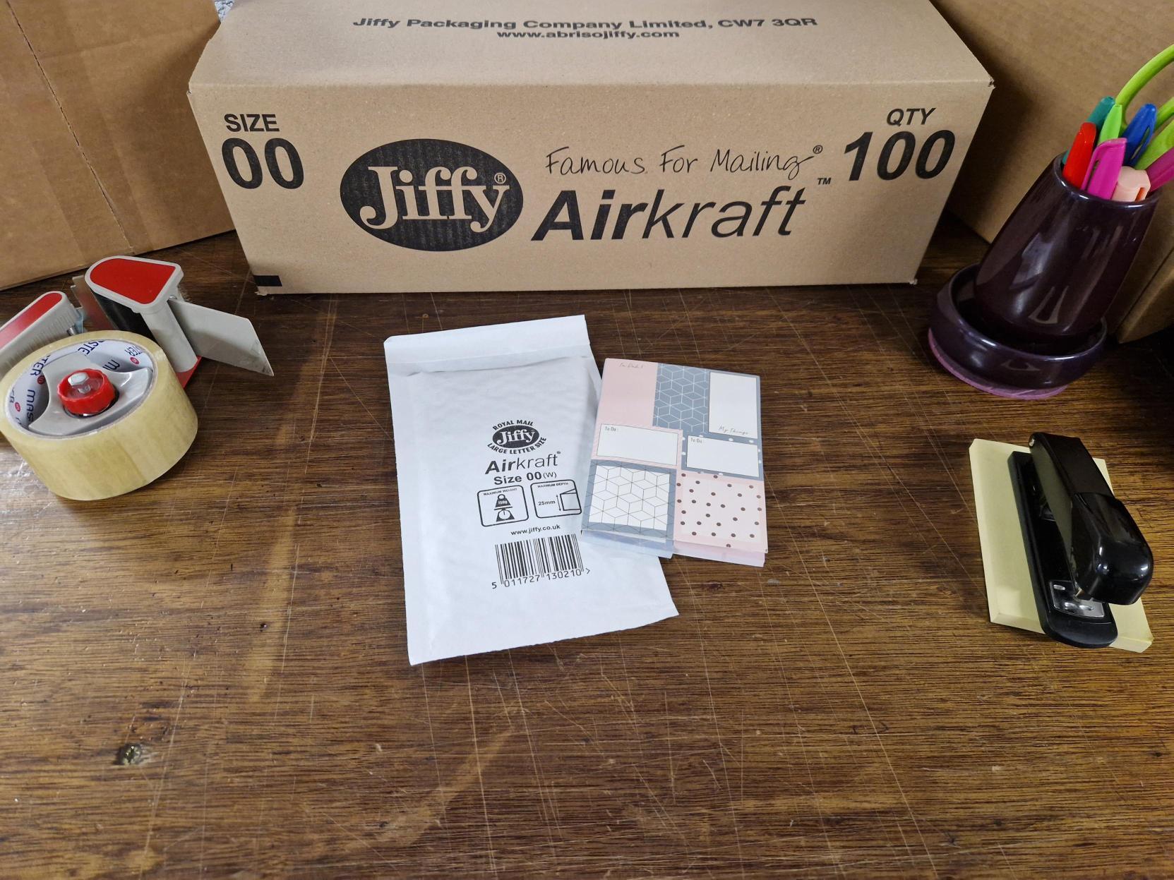 Box of Jiffy Airkraft JL00 - 145mm x 210mm (100 envelopes) – Jiffy envelope